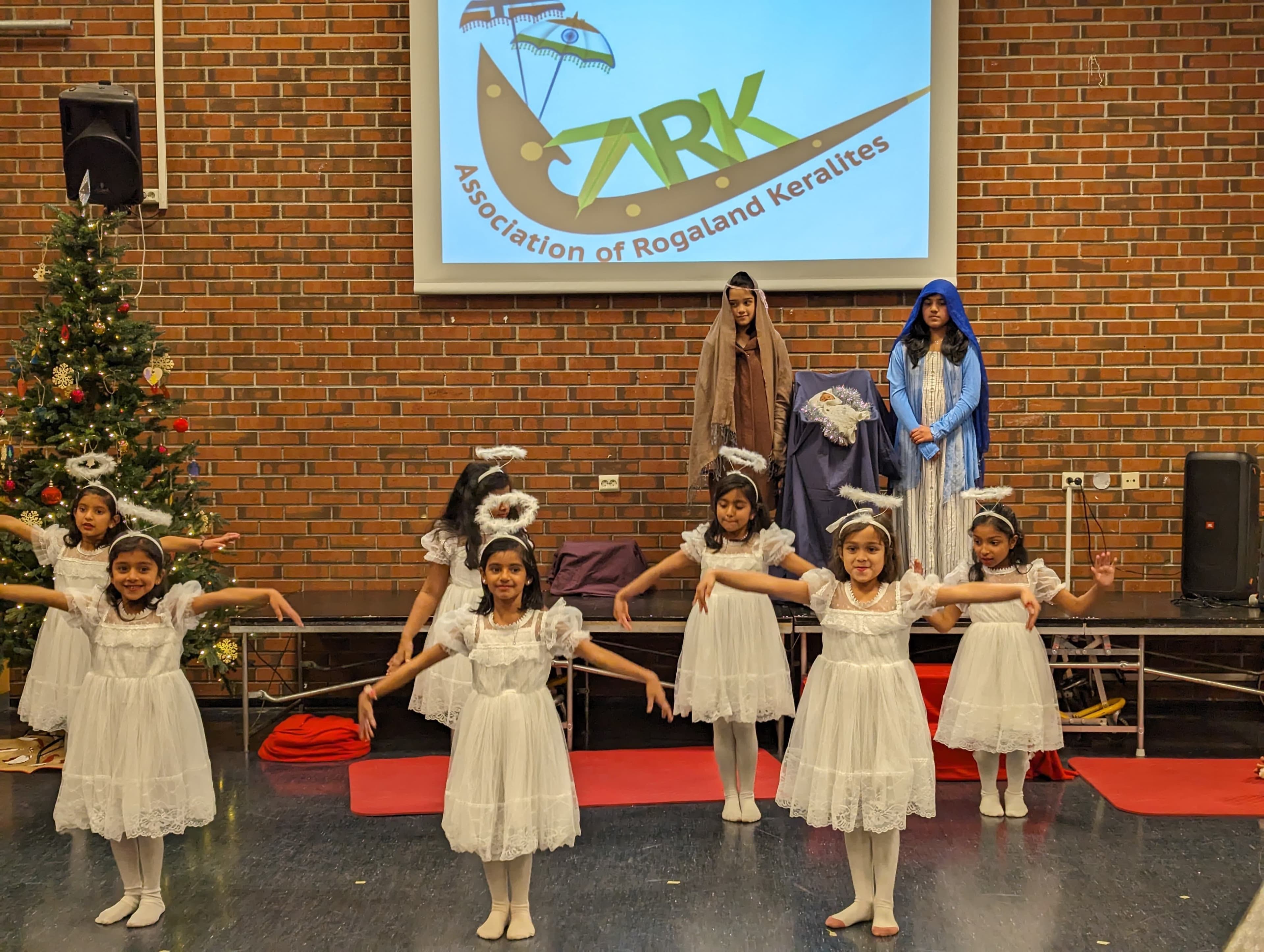 Christmas and Diwali gathering photo 24