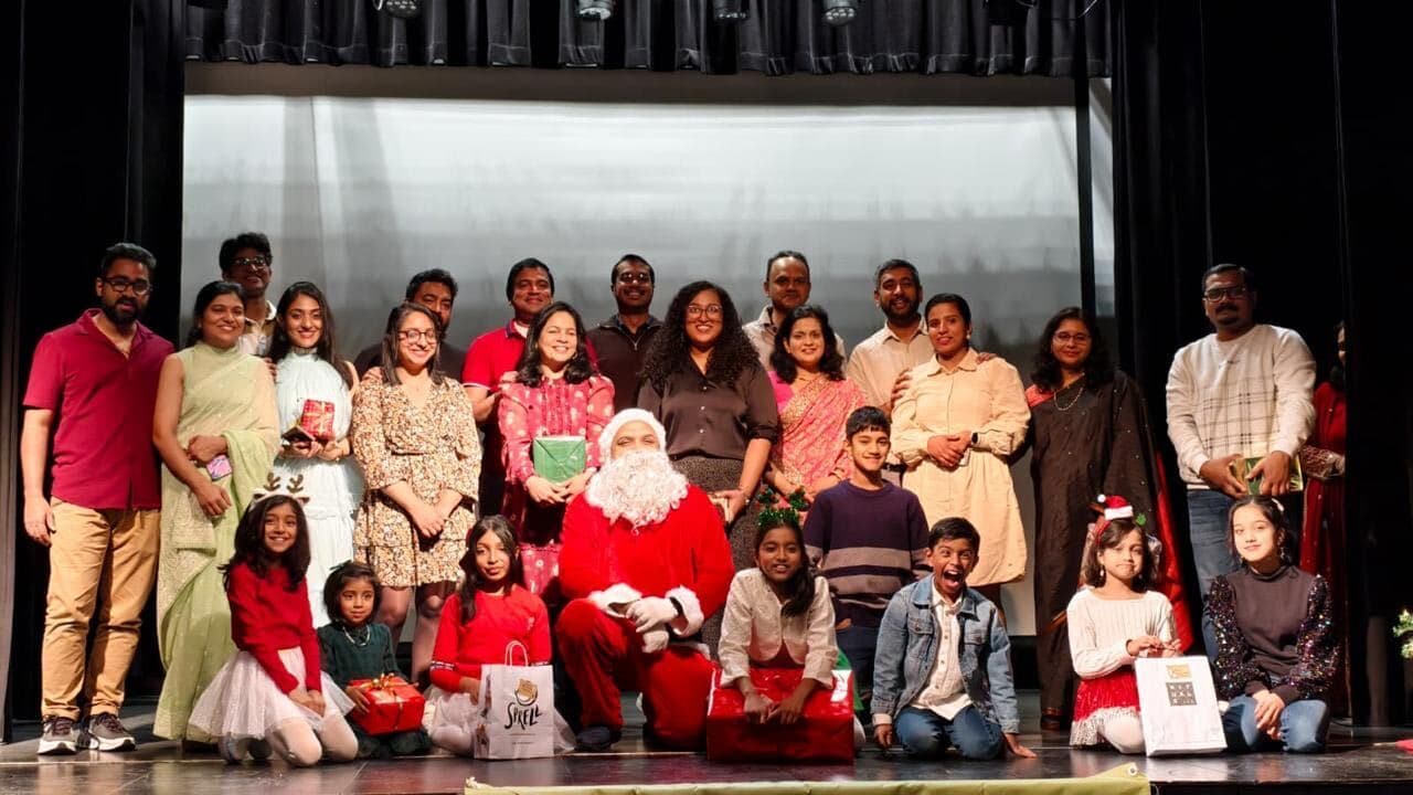 Christmas and Diwali gathering photo 28